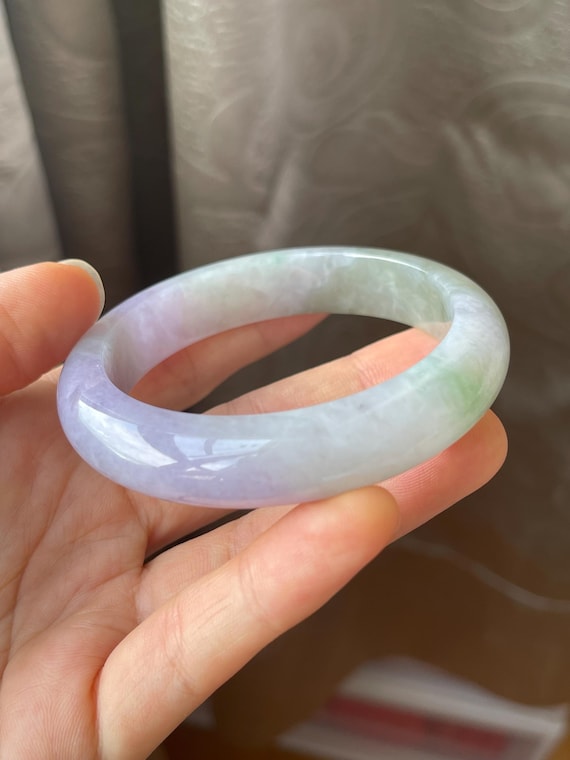 翡翠バングル 57.0 mm (2.24