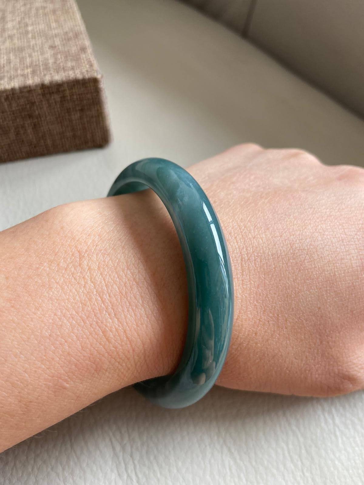 翡翠バングル グリーンのグラデーション Bangles – Yokdee Jewellery