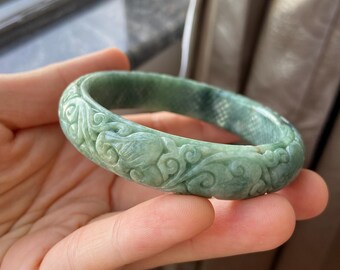 翡翠バングル 57.0 mm (2.24