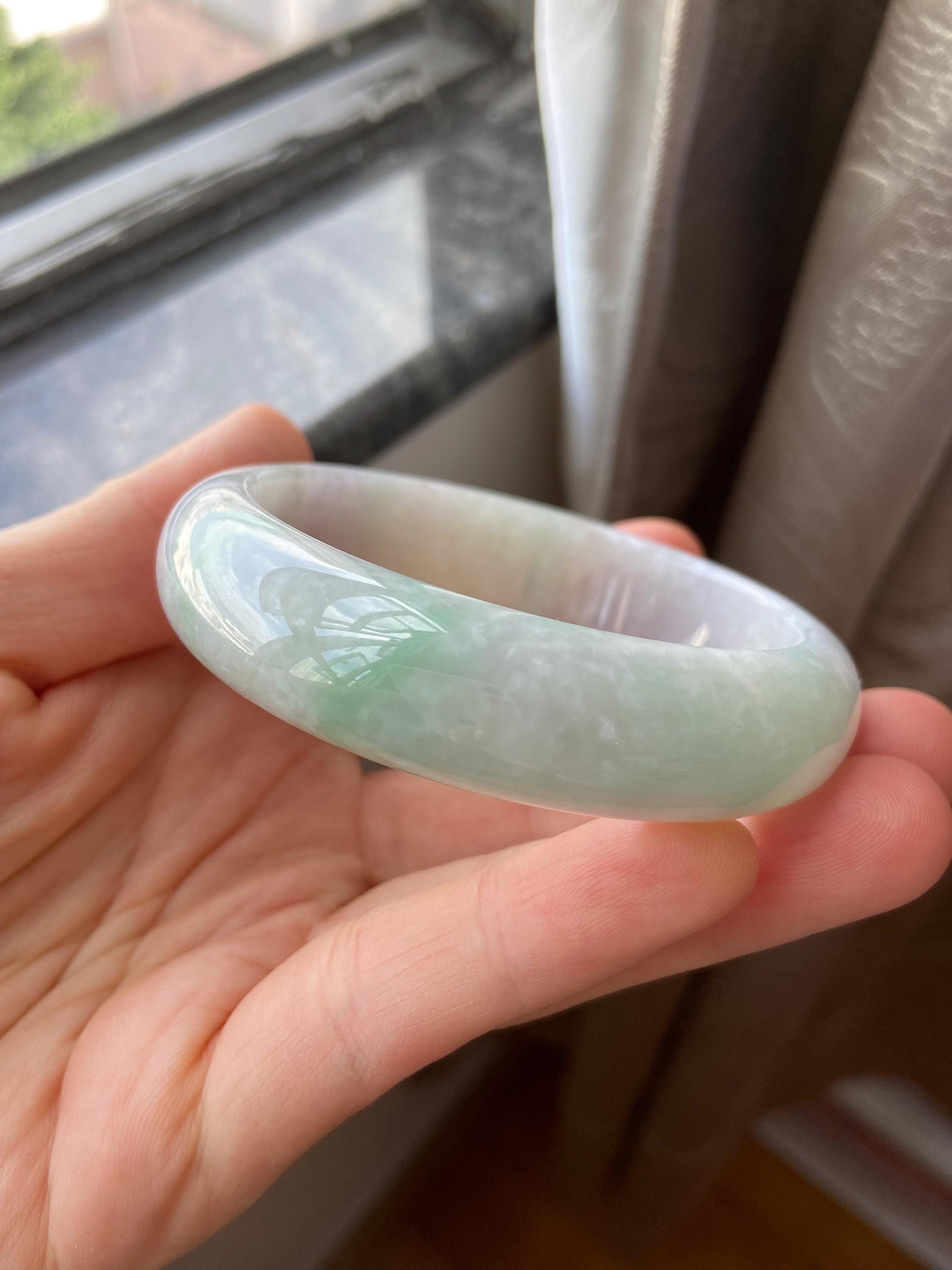 翡翠バングル 58.0 mm (2.28