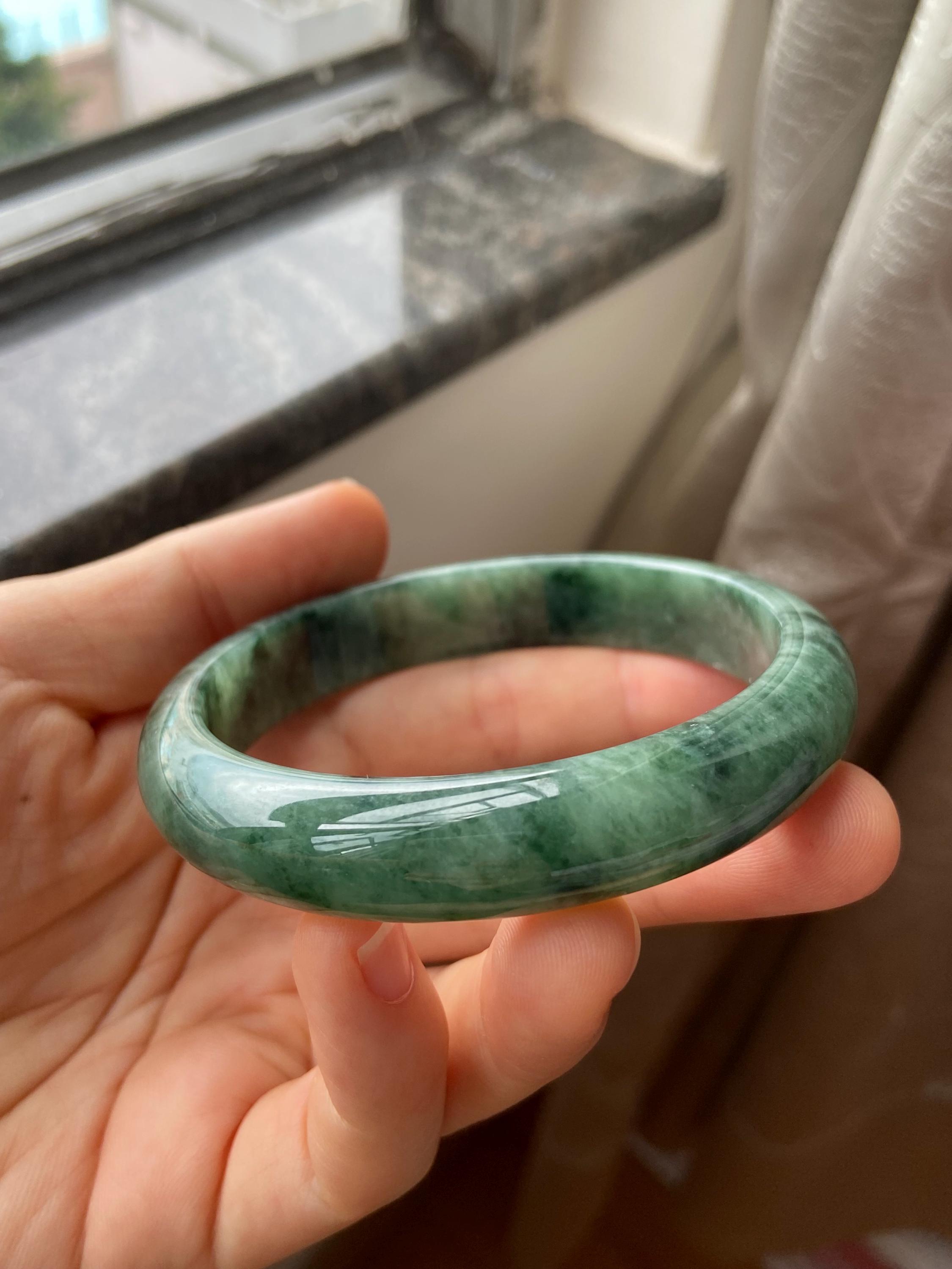 翡翠バングル 62.7 mm (2.47