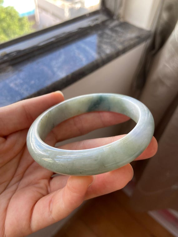 翡翠バングル 57.9 mm (2.28