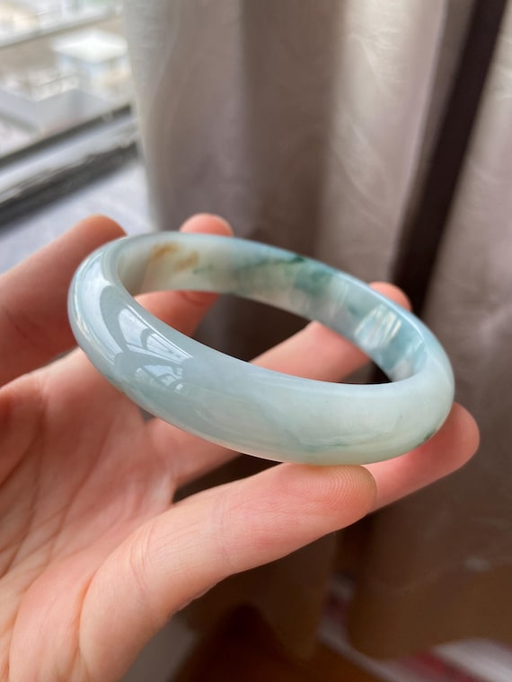翡翠バングル 58.7 mm (2.31