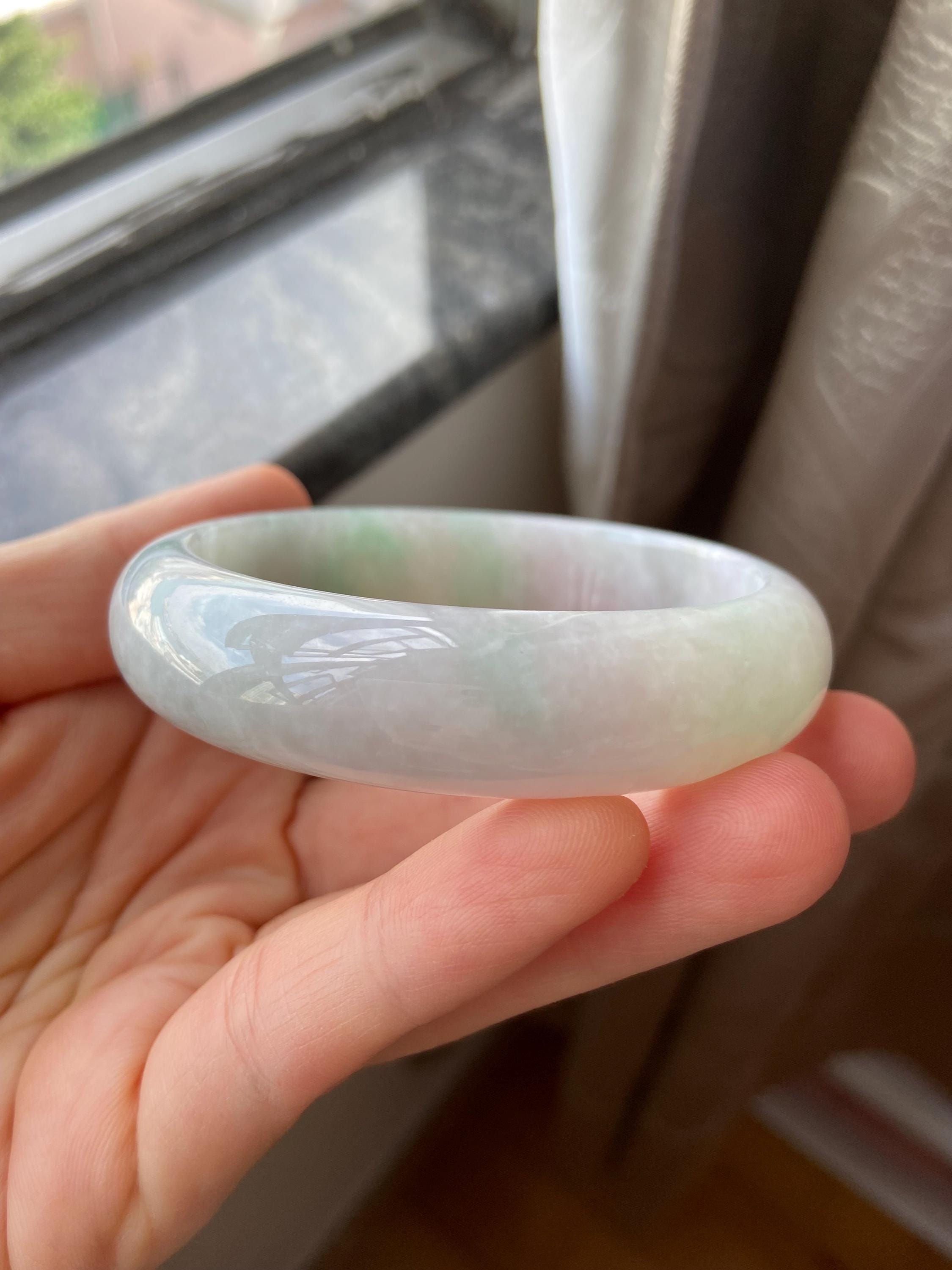 翡翠バングル 58.0 mm (2.28