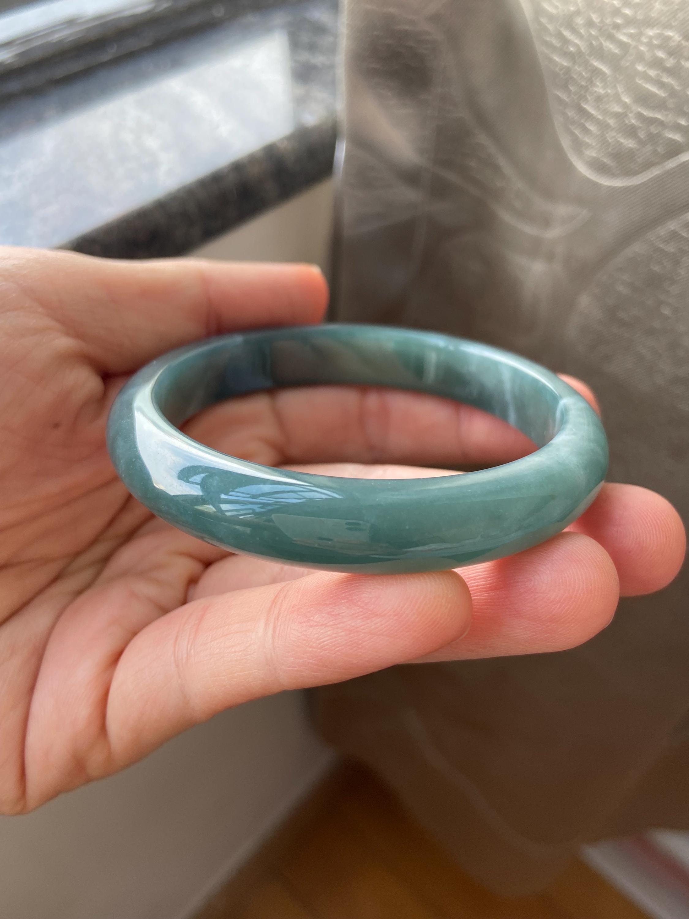 翡翠バングル 56.8 mm (2.24