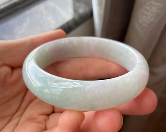 翡翠バングル 58.0 mm (2.28