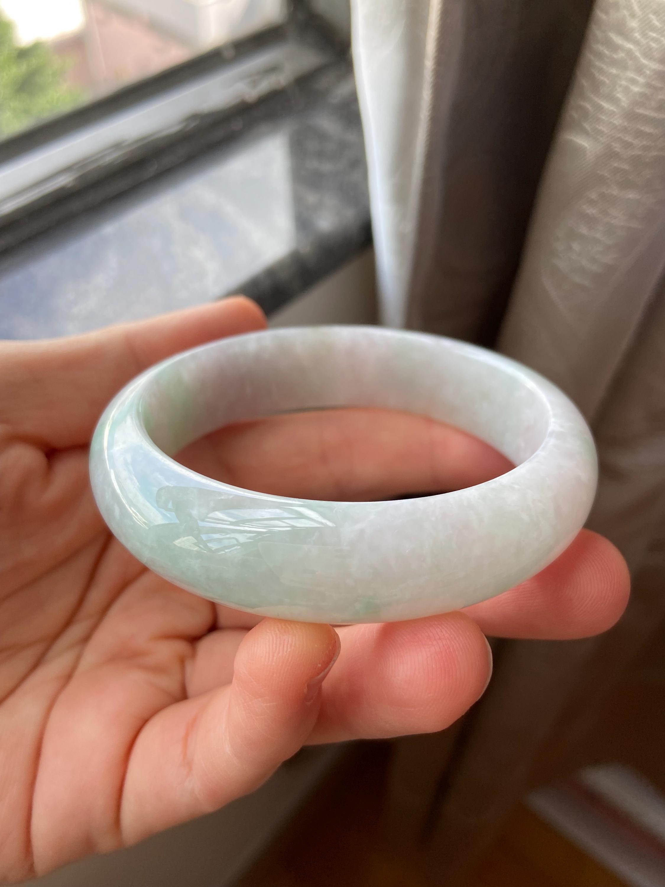 翡翠バングル 58.0 mm (2.28