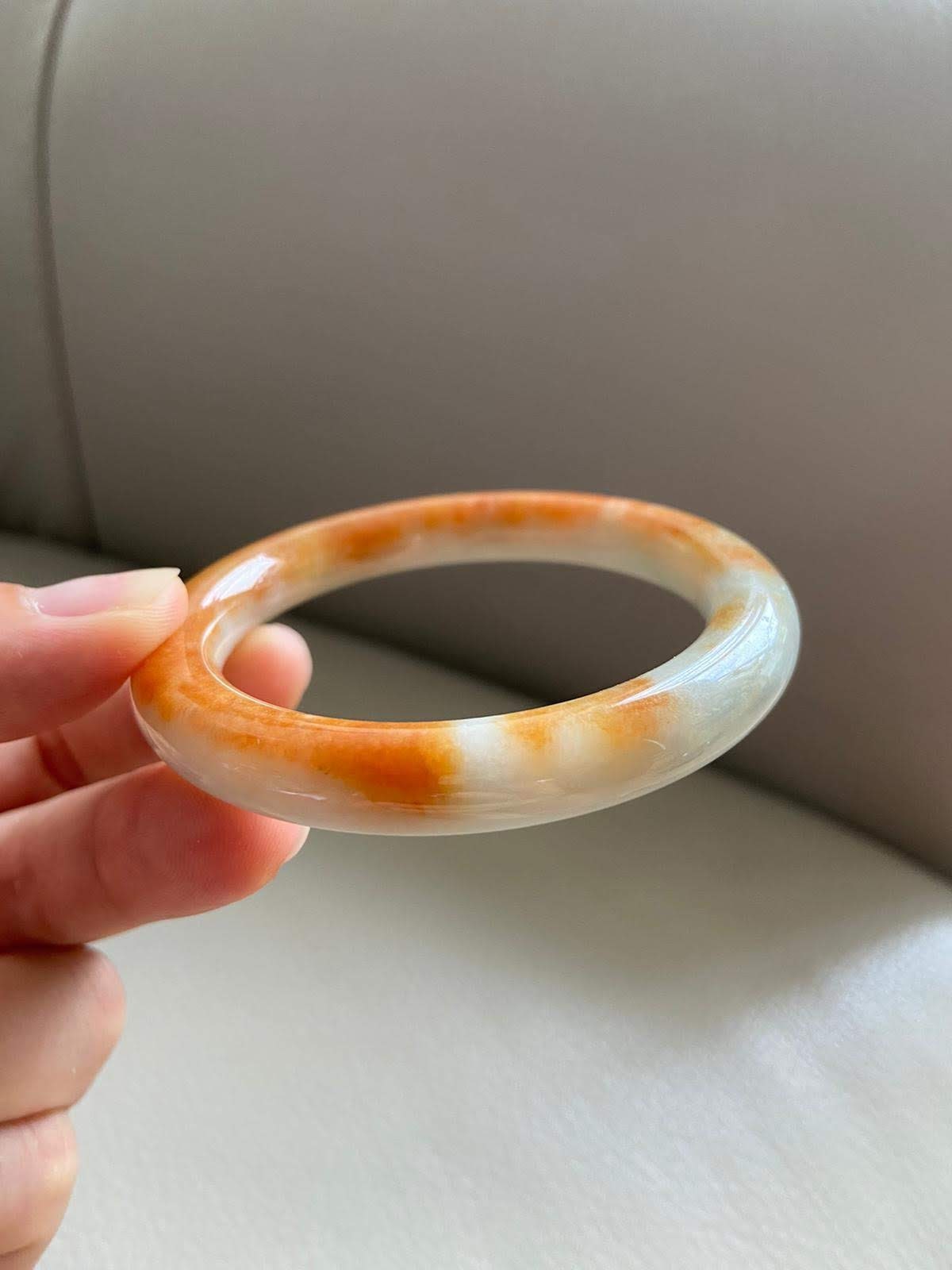 翡翠バングル 53.6 mm (2.11