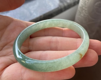 翡翠バングル 54.0 mm (2.12