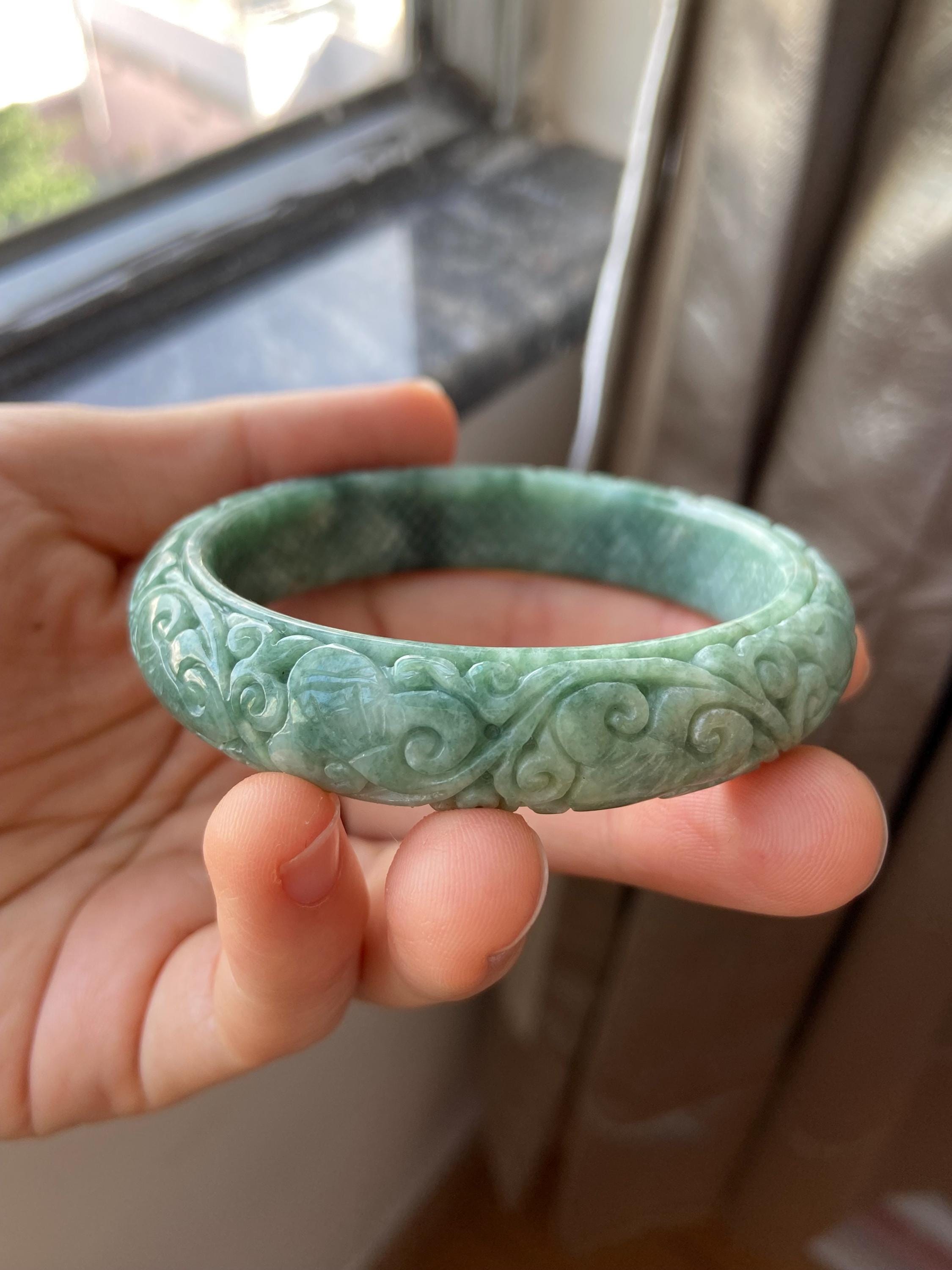 翡翠バングル 57.0 mm (2.24
