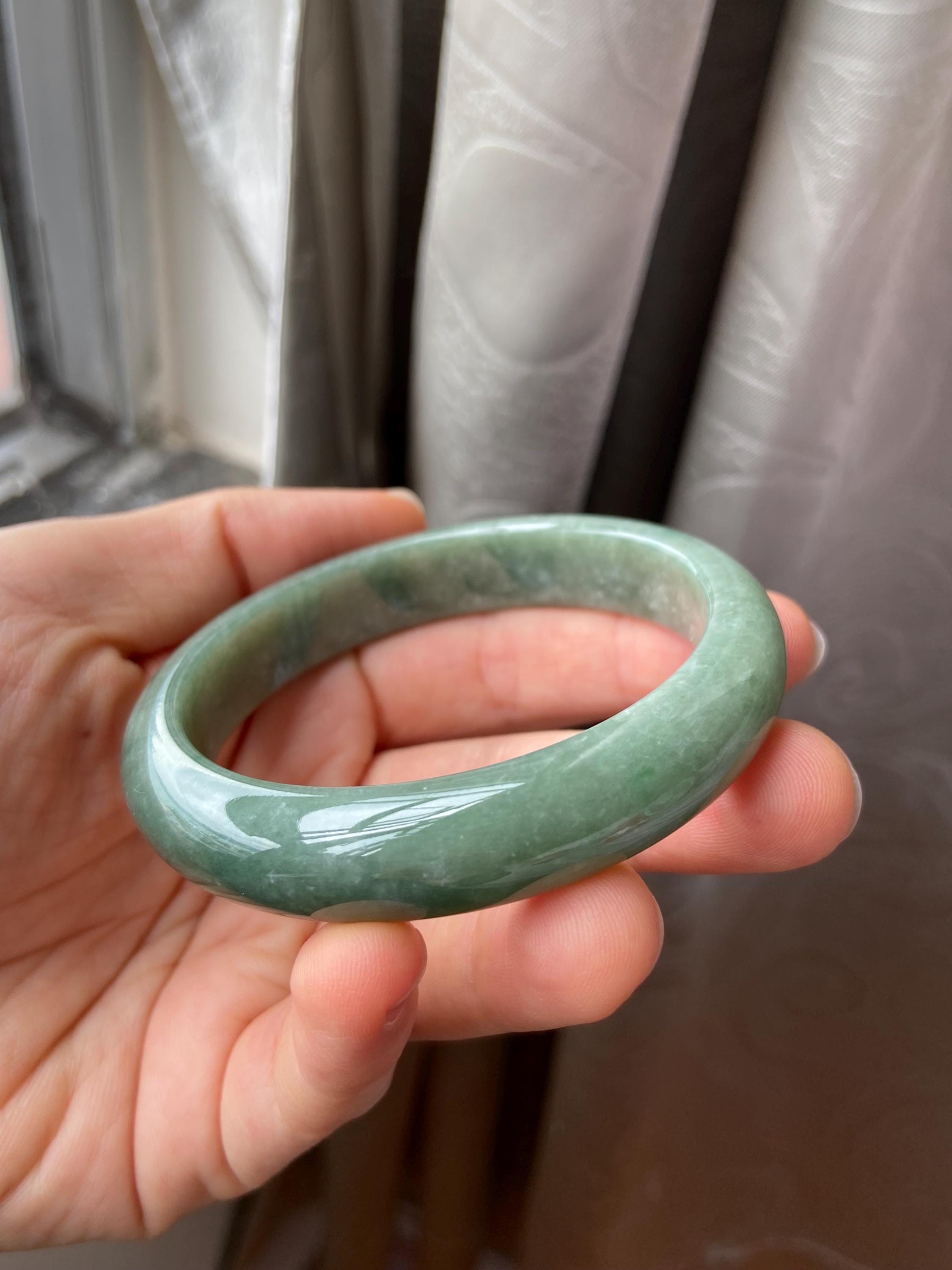 翡翠バングル 58.4 mm (2.30
