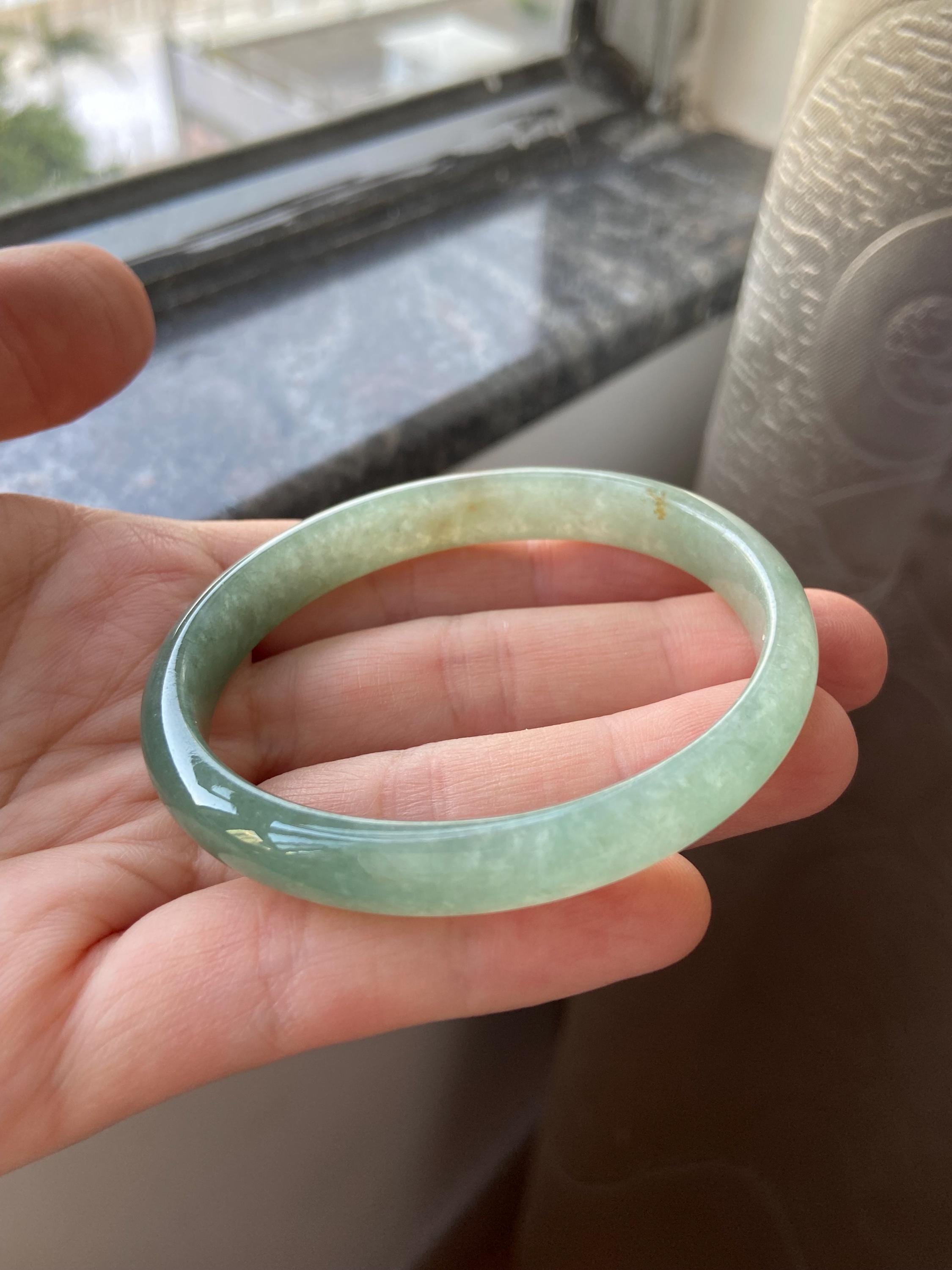翡翠バングル 54.0 mm (2.12