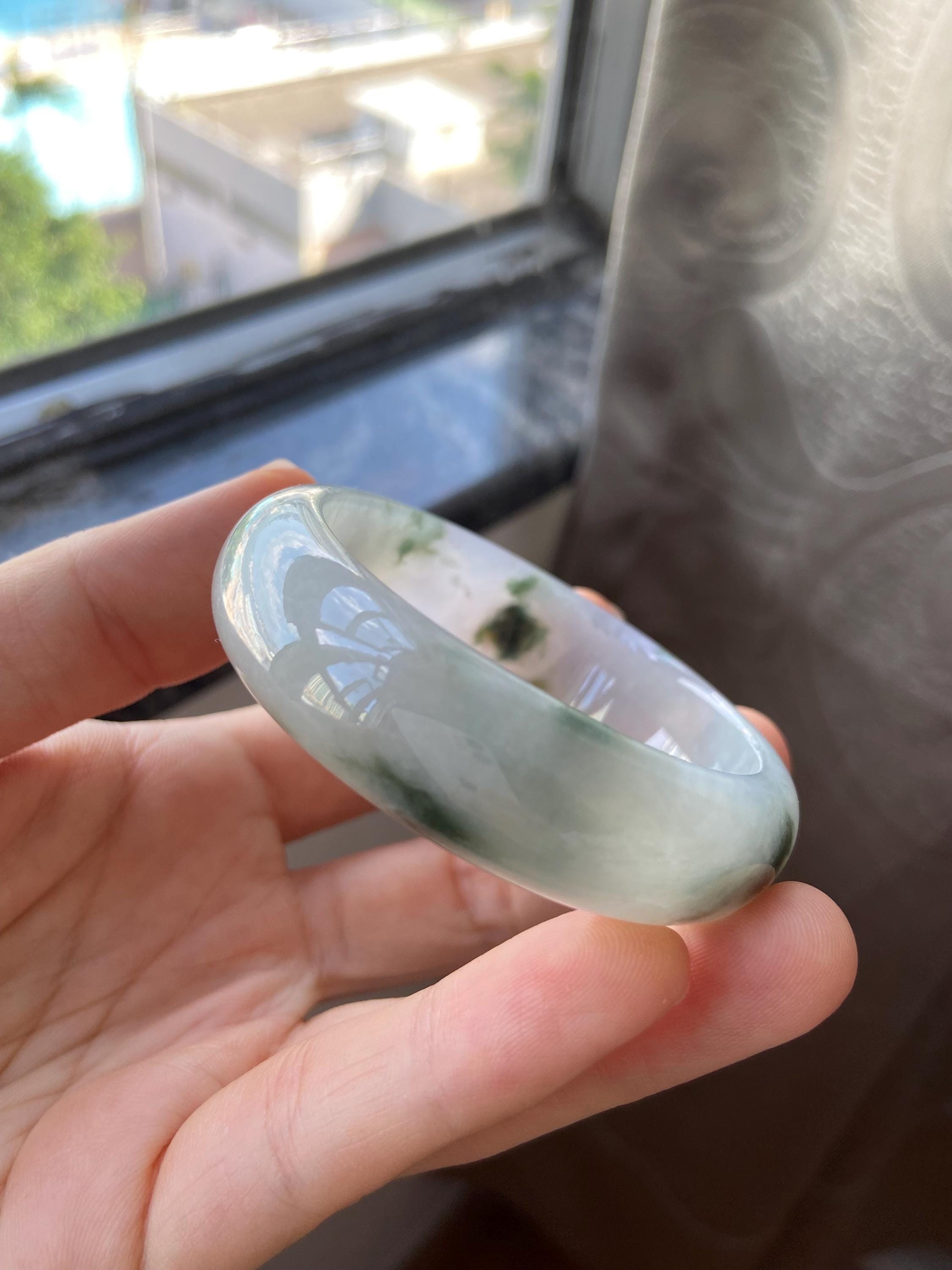 翡翠バングル 54.0 mm (2.13