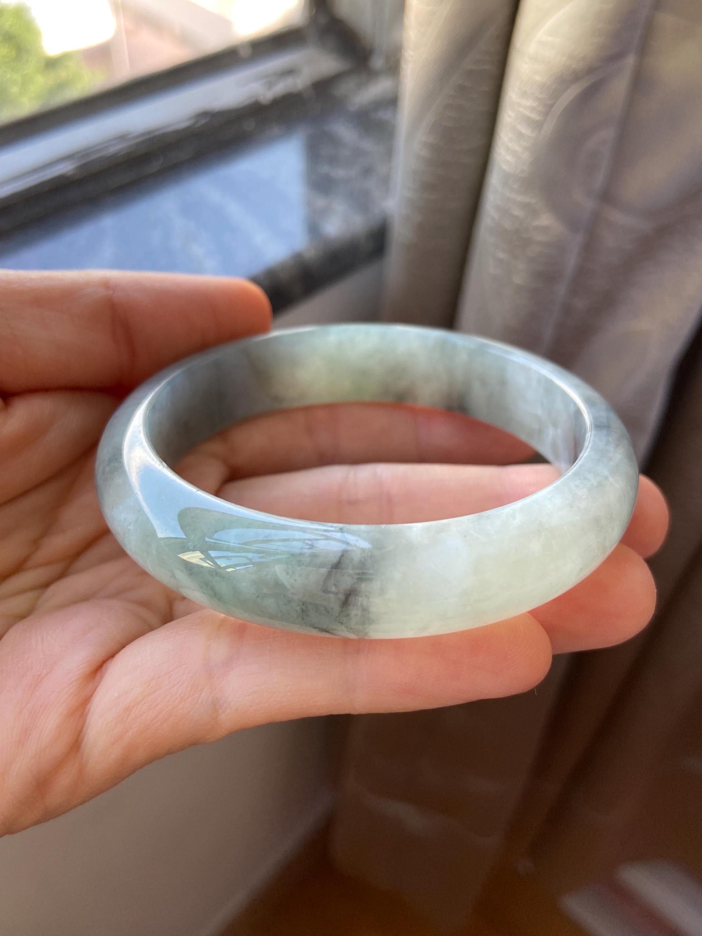翡翠バングル 59.0 mm (2.32