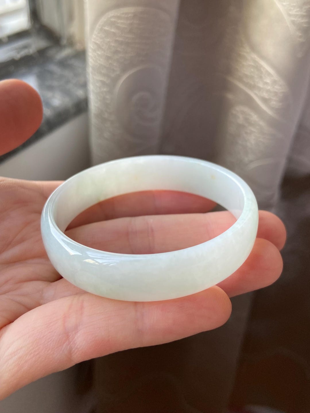 翡翠バングル 52.6 mm (2.07