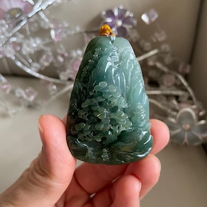 Pendentif jade jadéite paysage sculpté, vert clair, arbre montagne pont, jade naturel de type A de qualité A, pierre précieuse birmane, collier