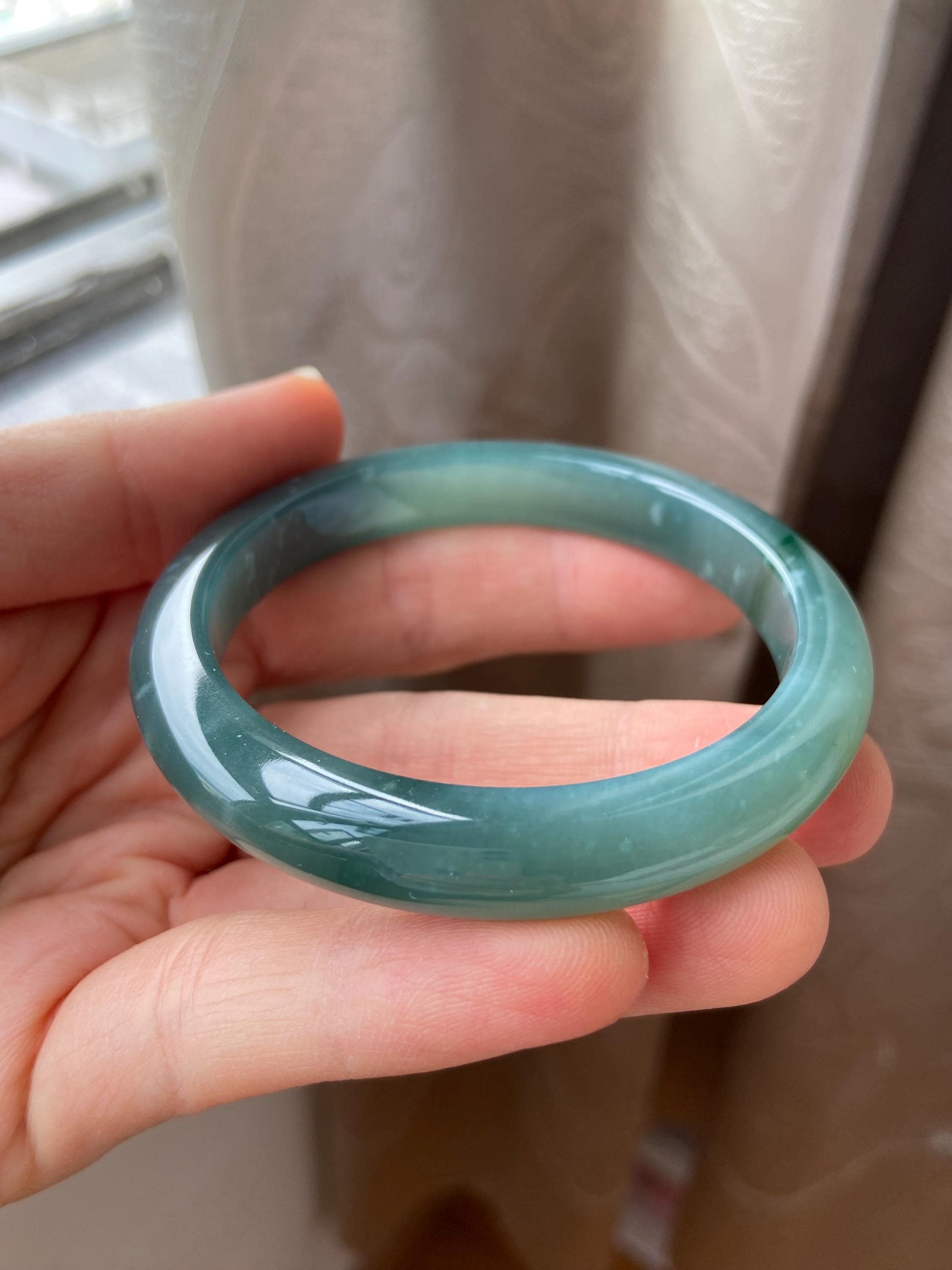 翡翠バングル 54.5 mm (2.15