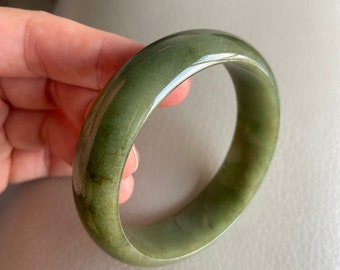 翡翠バングル 57.6 mm (2.27