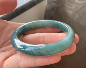 翡翠バングル 56.8 mm (2.24