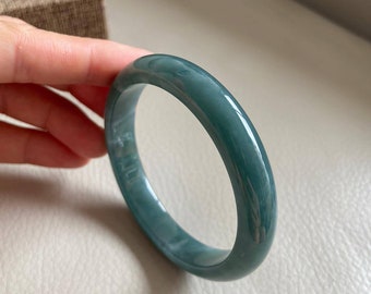 翡翠バングル 56.8 mm (2.24
