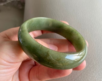 翡翠バングル 57.6 mm (2.27