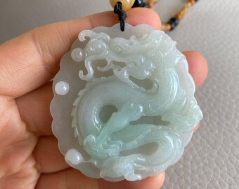 中国龍翡翠ペンダント、ライトグリーン、天然グレードA翡翠、ビルマ