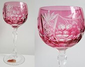 Rare Nachtmann Traube hand cut to clear cranberry pink lead crystal wine glass. Vintage German bohemian coloured crystal wine glass.