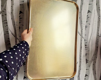Very large midcentury modern gold tray by Woodmet. Charming 1950s metal cocktail bar tray or breakfast in bed.