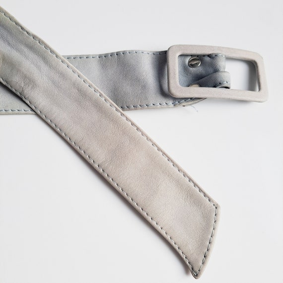 Vintage 1980s pale grey coloured belt. Vintage ge… - image 4