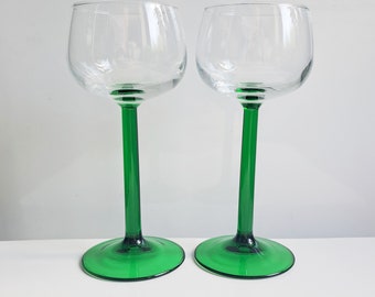 Set of two French 1970s green stem wine glasses. Vintage French bohemian wine glasses. 70s hock glasses.