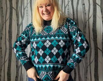 1980s vintage unisex jumper with a fun abstract pattern. Black, white and turquoise 80s pullover.  Mens M or UK size 14/16/18