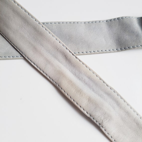 Vintage 1980s pale grey coloured belt. Vintage ge… - image 6