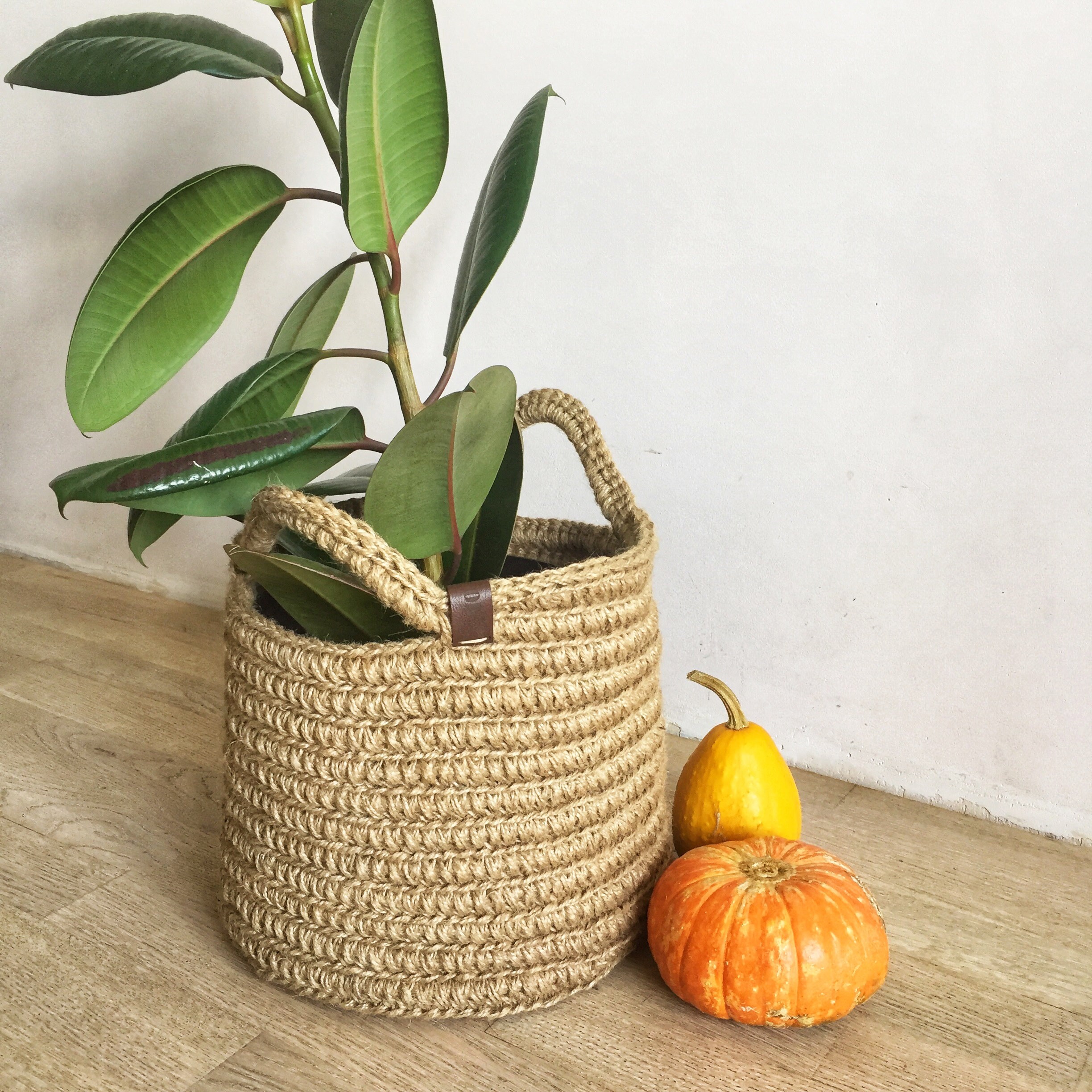 Jute pot plant stand crochet jute basket panier osier Etsy
