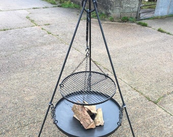 Large Campfire Tripod Firepit Set with Grill