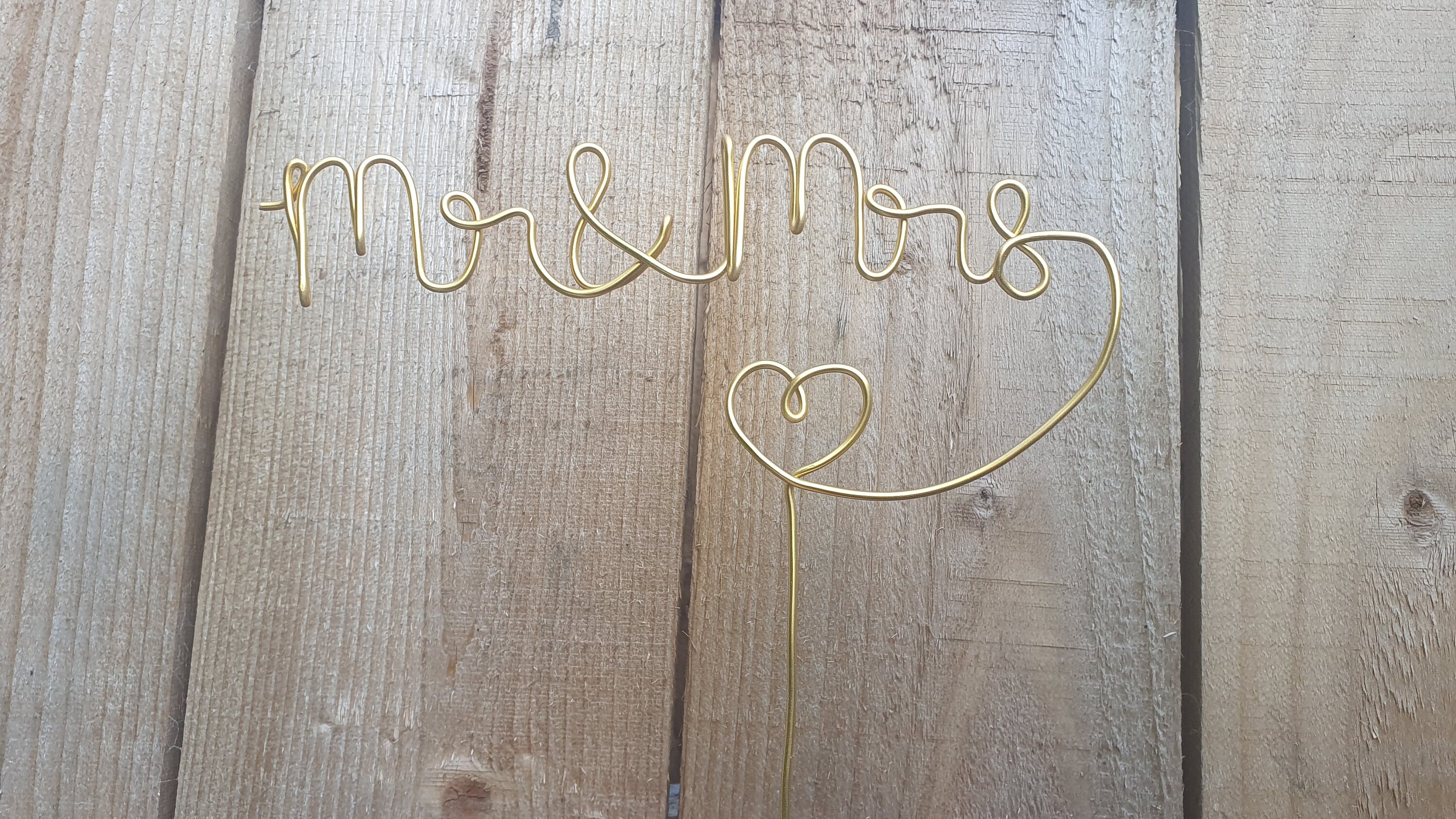 Mr & Mrs Wire Cake Topper for Wedding Cake, Reusable Custom Cake Toppers, Gold Silver Copper