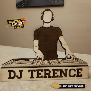 Dj Namensschild SVG + Ai Laser Cut Dateien -- INSTANT DOWNLOAD