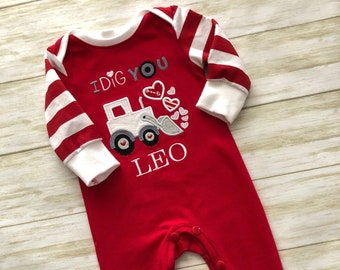 Baby boy Valentine’s day romper, Baby 1st Valentine’s day outfit, Baby Valentines day tractor with heart