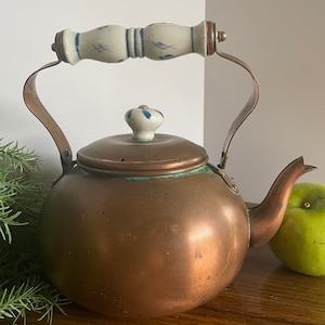 Copper Tea Kettle with Ceramic Delt Handle