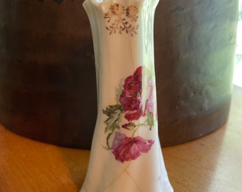 Hermoso porta alfileres de sombrero con forma de rosa campestre, década de 1920 aproximadamente, porcelana pintada a mano