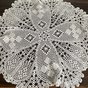 Vintage Handmade Crochet Doily Grannycore Cottagecore  36 inch diameter