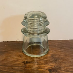Vintage KERR No. 2 Glas Isolator, schön, 4 &quot;hoch und 2 3/4&quot; USA