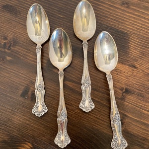 Vintage set of 4 Silver Plated Spoons, Rogers Brothers,