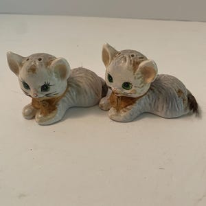 Set of Adorable Vintage Kitty Cat Salt and Pepper Shakers Straight from Grandmas Kitchen
