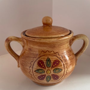 Pennsbury Pottery Sugar Bowl