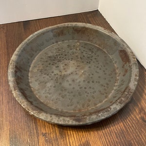 Vintage Gray mottled Enamelware Pie plate tin graniteware primitive farmhouse