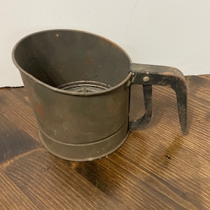 Antique Kitchen BROMCO Flour Sifter, Vintage Sifter, Farmhouse Kitchen Tool,