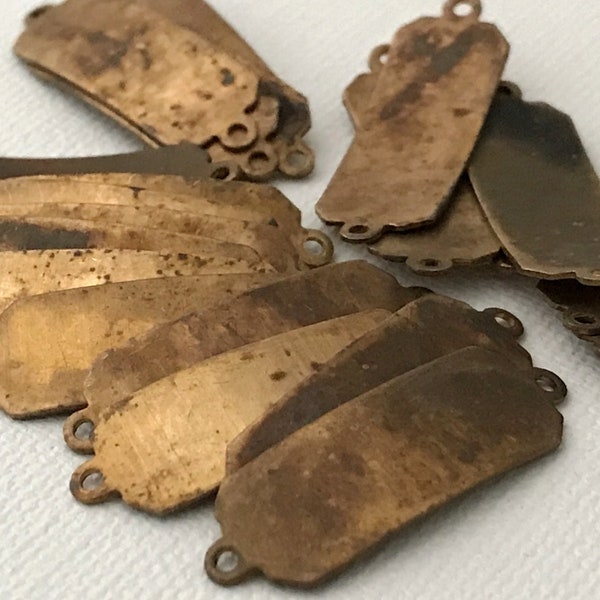 20 Vintage Patina Tags. Antique Brass Stampings. 1 inch 25 mm. Stamped Metal Name Plates. I.D. Bar. Bracelet Label. Tag Blanks. Raw Brass