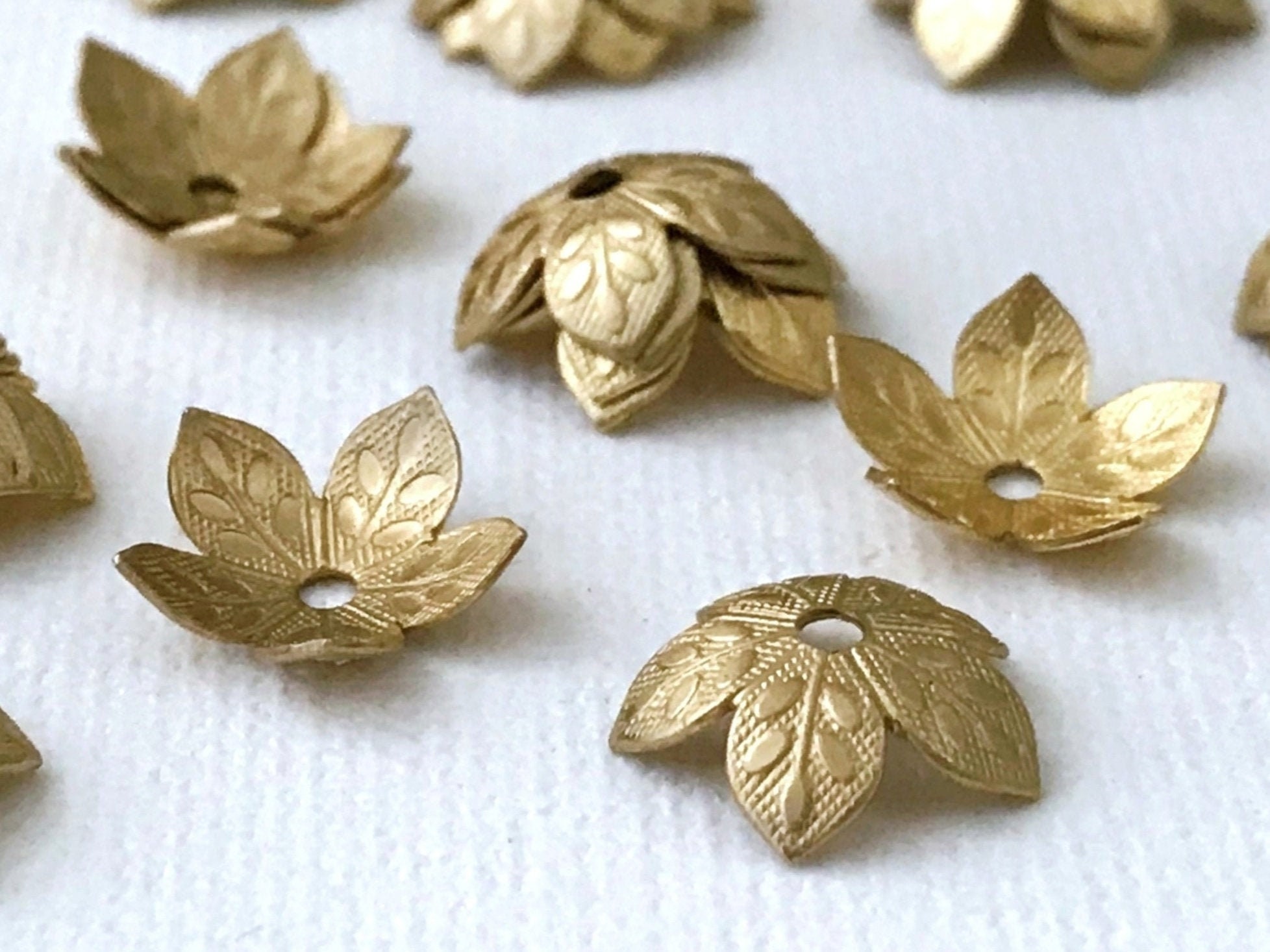 Jewelry & Beauty Bead Cones Artisan Painted Findings Decorative Vintage Jewelry Cones Six Hand