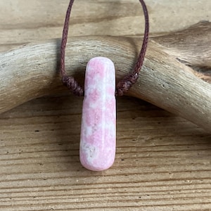 Small Wyoming Thulite Pink Jade Pillar Point Minimalist Pendant Necklace 33 mm (WYO6204P)
