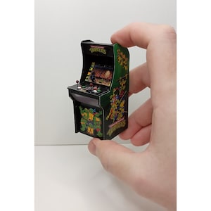 1/18 Scale Mini Arcade Cabinet  - WITH LIGHT